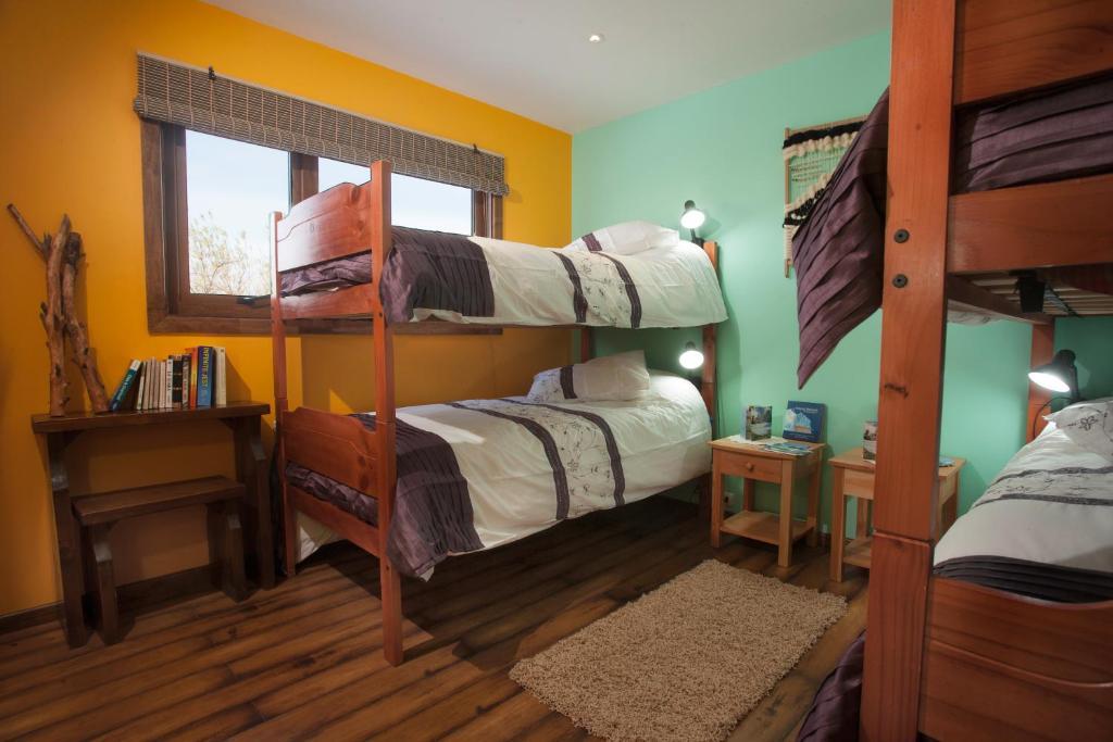The Singing Lamb Bed & Breakfast Puerto Natales Phòng bức ảnh