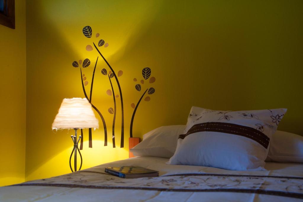 The Singing Lamb Bed & Breakfast Puerto Natales Phòng bức ảnh